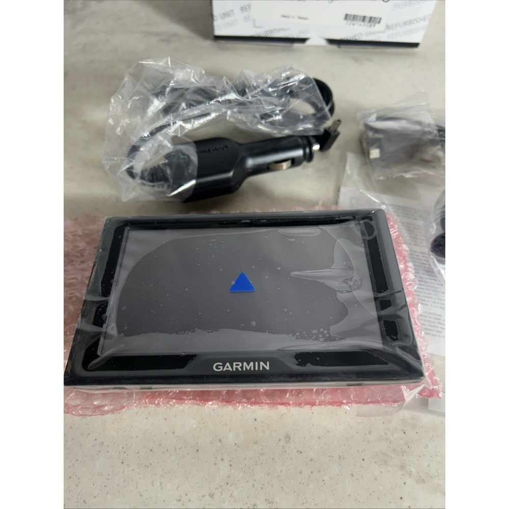 Garmin 010-N1678-0B Drive 51 LM 5'' GPS Unit - Picture 2 of 6